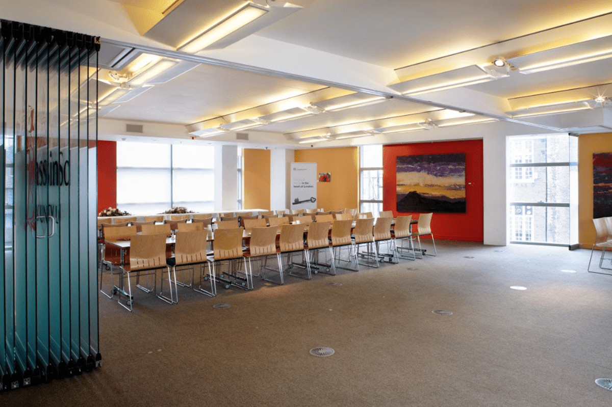 Folding Glass Doors Can Slide Smoothly