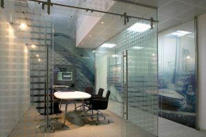 Single Glazed Frameless Glass Wall Partition Gallery 3