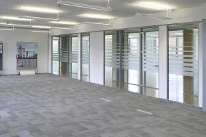 Transverso Modular Monoblock Glass Wall Gallery 10