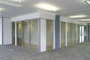 Transverso Modular Monoblock Glass Wall Gallery 7
