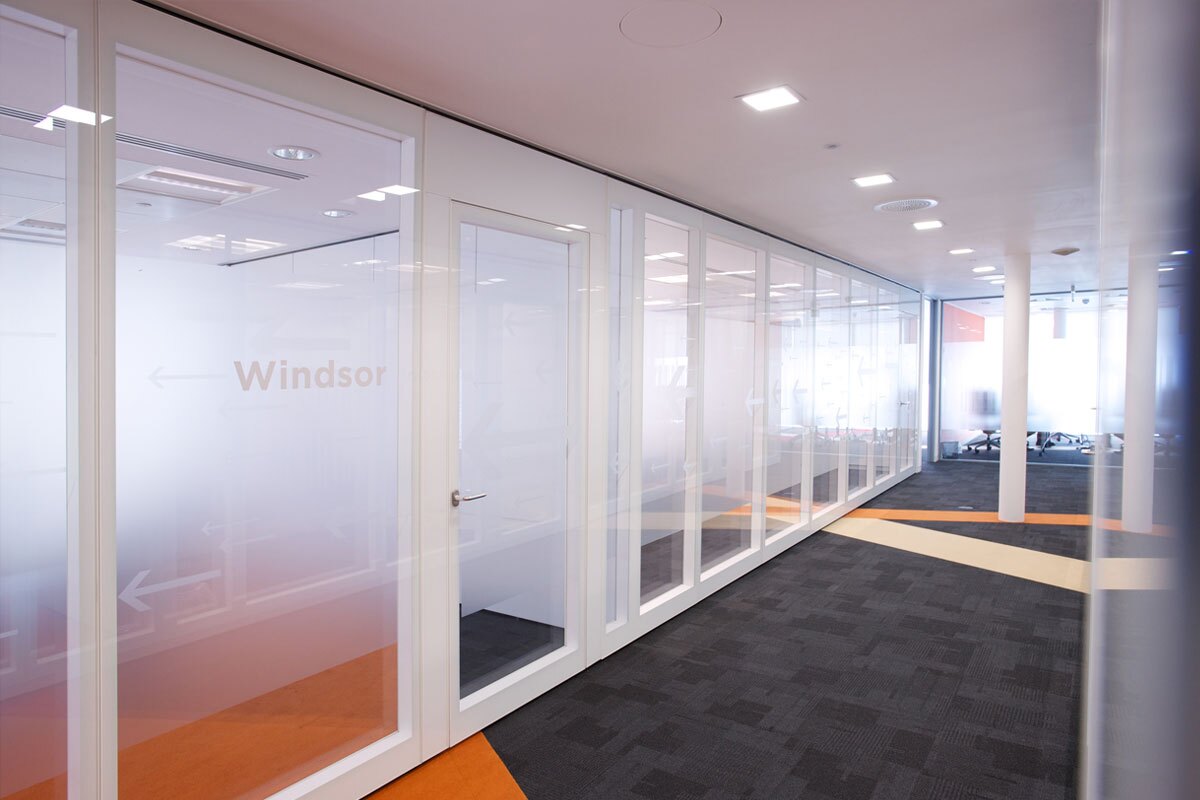 Glass Walls to Contrast with Floor Designs