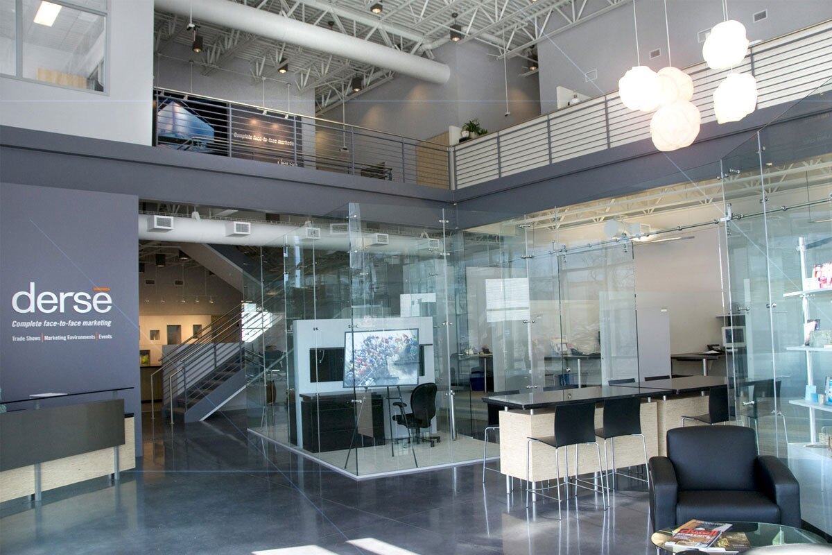 Glass Office Cubicles Have Increased Creativity