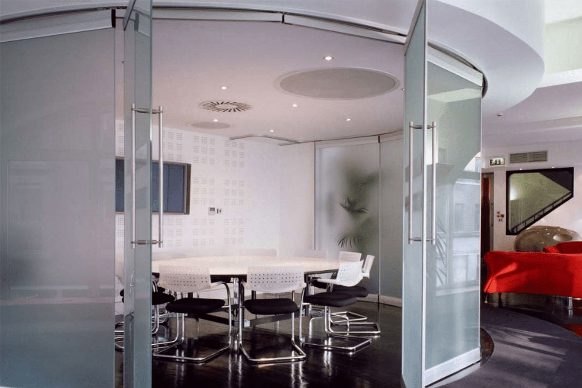 Placement of Accordion Glass Wall
