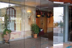 Movare Single Glazed Movable &amp; Foldable Glass Partition Gallery 12