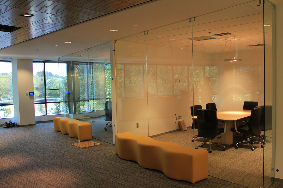 Single Glazed Frameless Glass Partitions Walls Avanti Systems Usa