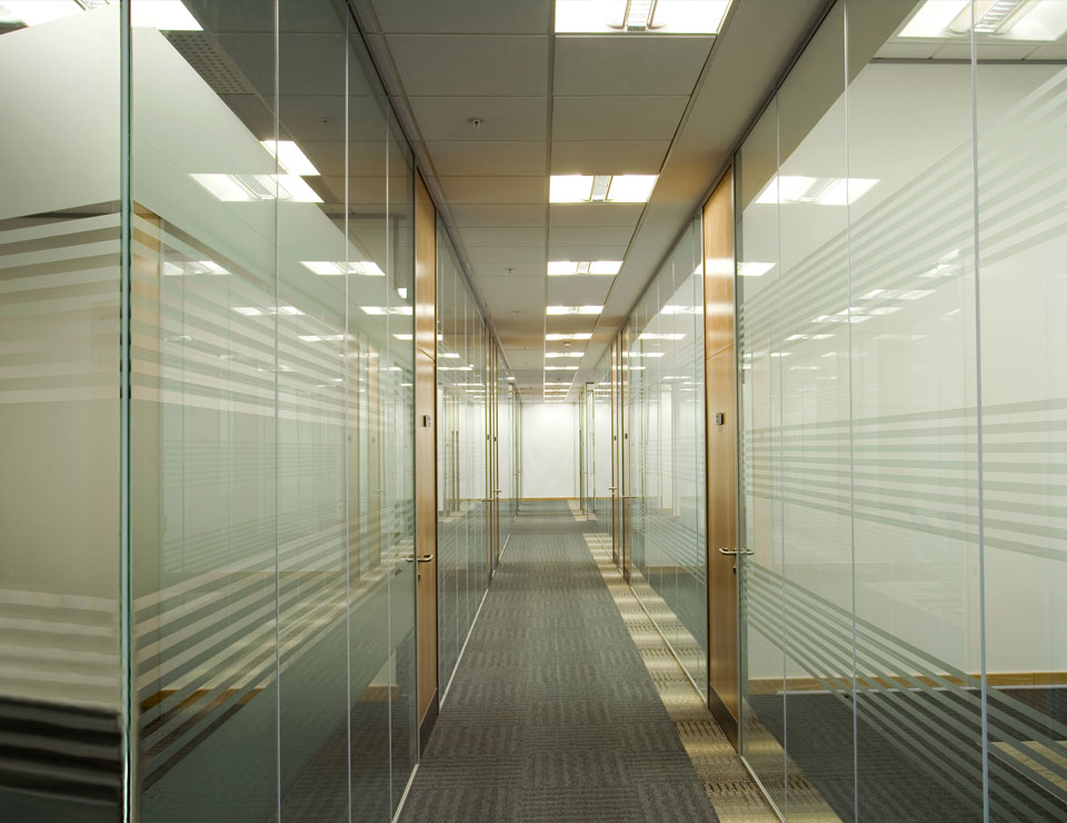 Single Glazed Frameless Glass Wall Partition 4