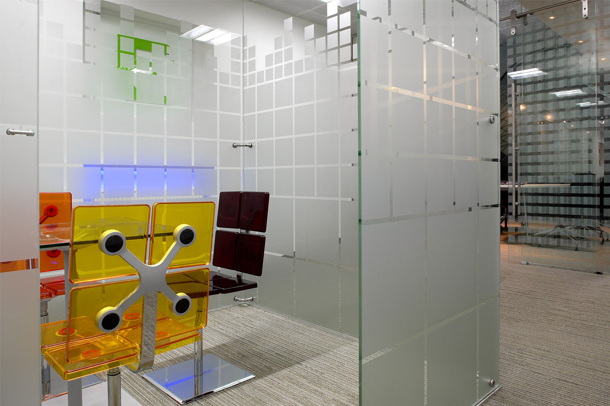 Freestanding Glass Wall Partition Gallery 10