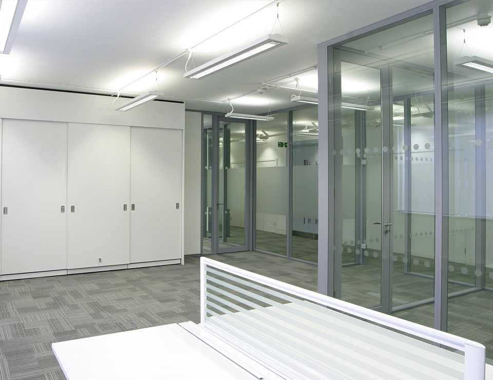 Transverso Modular Monoblock Glass Partition Slider 5