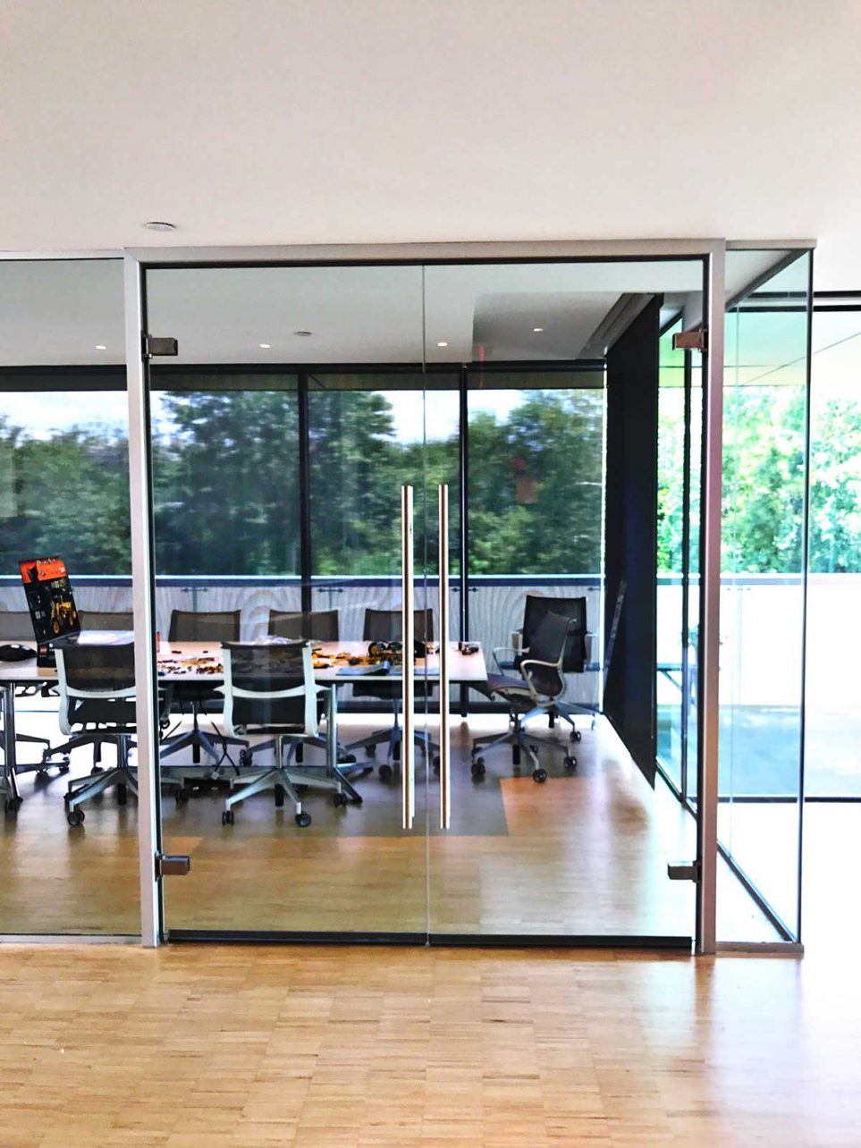 House of Sweden - Glass Wall Project - Avanti Systems USA