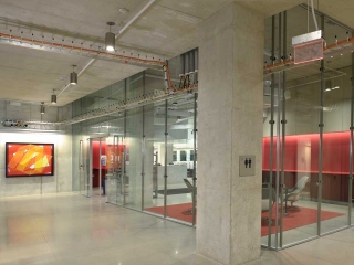 Mullion High Glass Wall Gallery 1